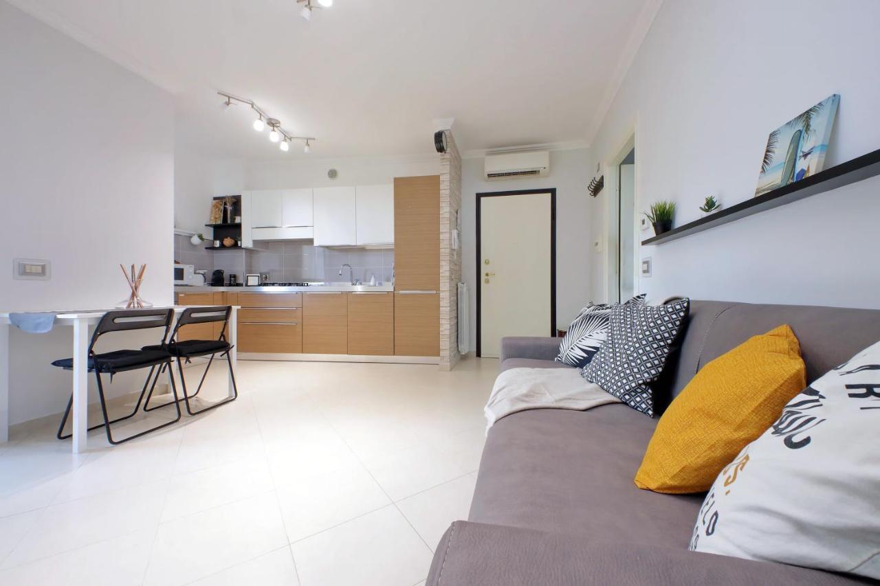 Bilocale Con Vista Sull'aeroporto - Comodo Per Il Viaggio Apartment